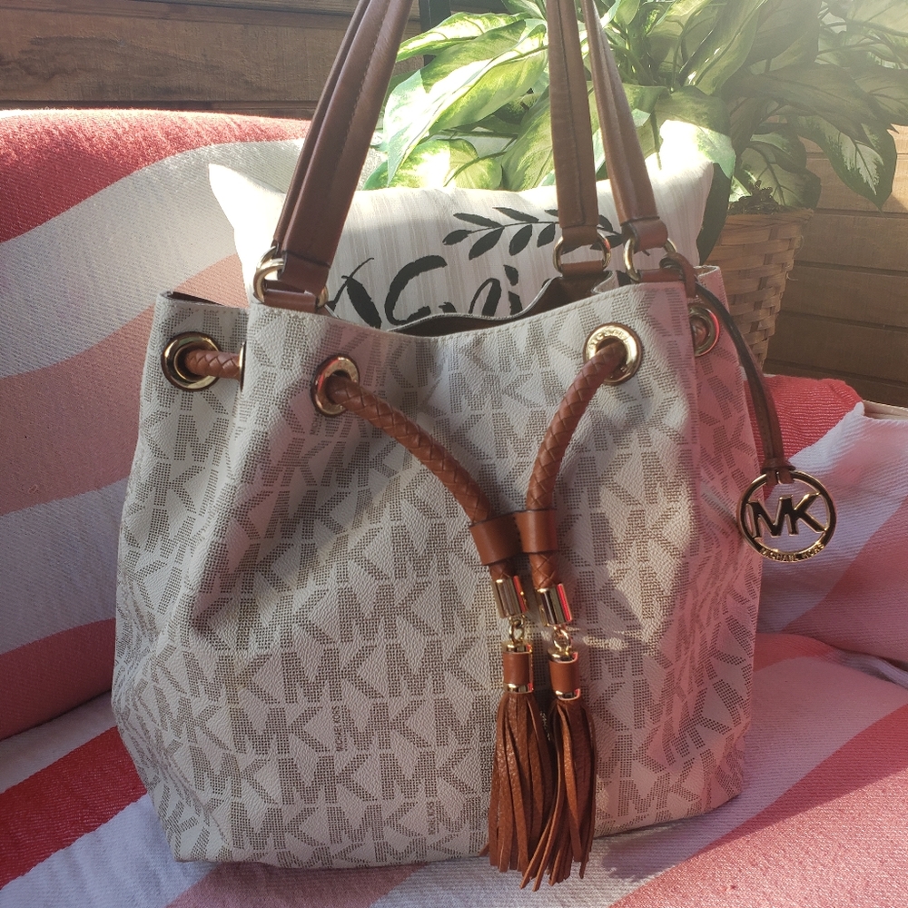 Michael Kors Tote